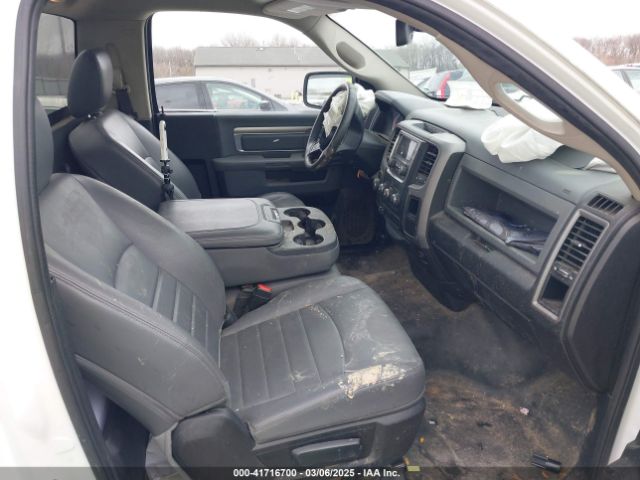 2019 RAM 1500 CLASSIC 3C6JR6DG2KG705859 Photo 4