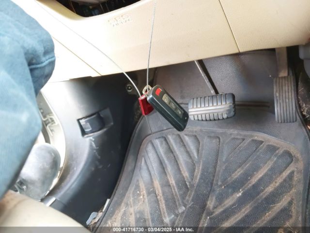 JA4AD3A38FZ000264 Mitsubishi Outlander Se