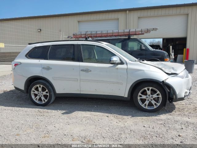 JA4AD3A38FZ000264 Mitsubishi Outlander Se