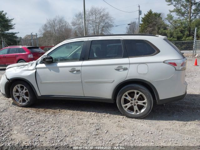 JA4AD3A38FZ000264 Mitsubishi Outlander Se