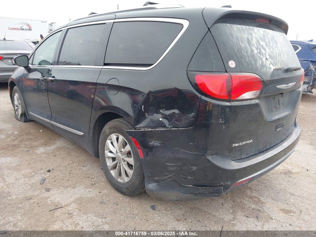 2C4RC1BGXKR651322 Chrysler Pacifica Touring L