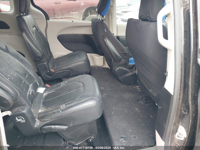 2C4RC1BGXKR651322 Chrysler Pacifica Touring L