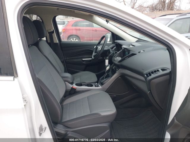 1FMCU0GX8GUC09148 Ford ESCAPE SE