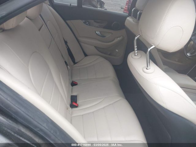 55SWF4JB8GU104407 Mercedes-Benz C 300 Luxury/sport