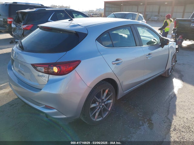 3MZBN1L35JM236953 Mazda Mazda3 Touring