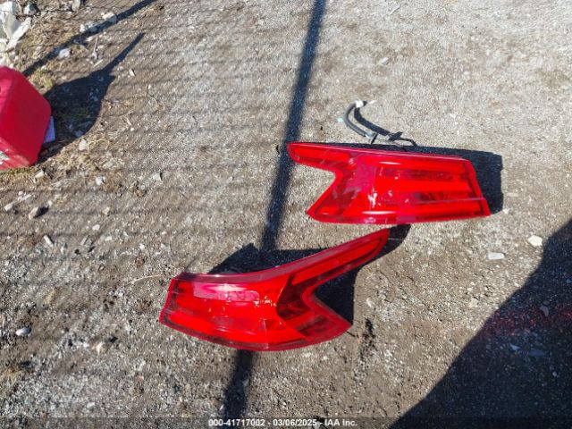 1N4AA6AP7JC405696 Nissan Maxima 3.5 Sl