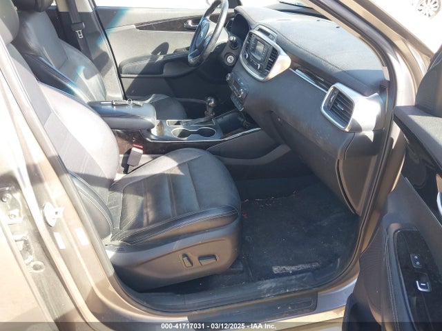 5XYPHDA50GG142782 KIA Sorento 3.3l Ex