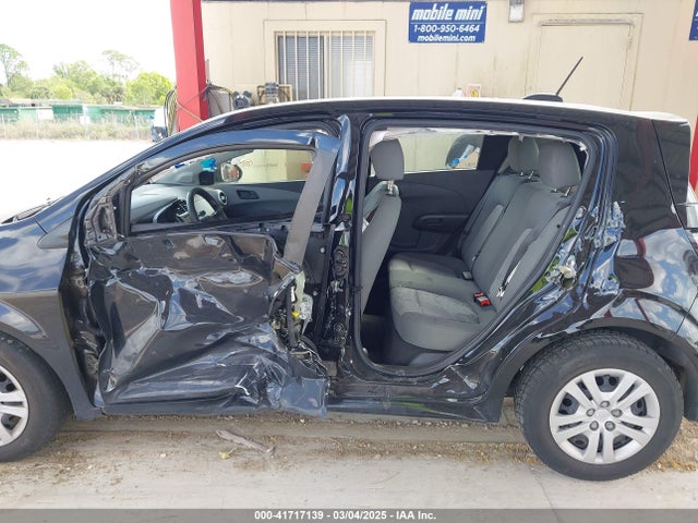 1G1JG6SB1L4135267 Chevrolet Sonic Fwd  1fl 5-door