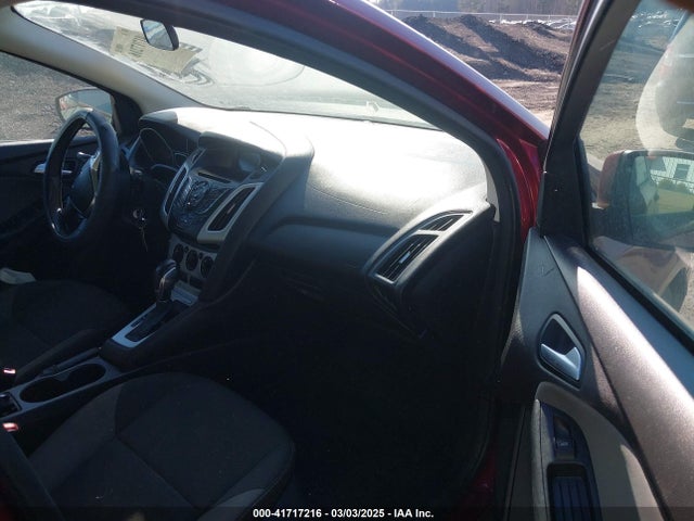 1FADP3K26EL172042 Ford FOCUS SE