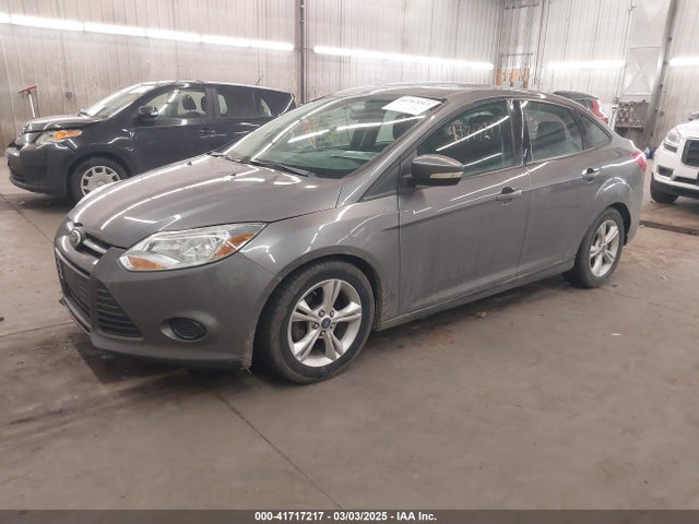 Ford FOCUS SE 2014 1FADP3F20EL317585 Image 2