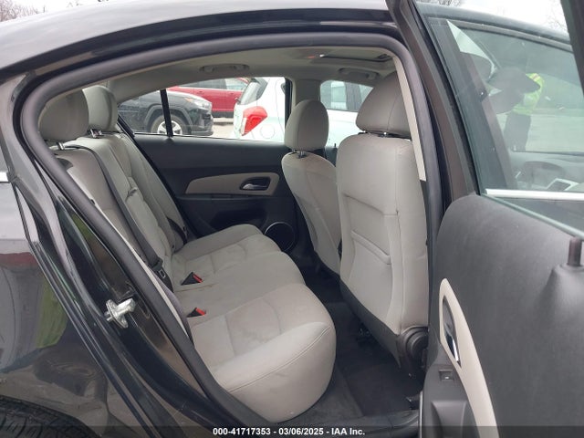Chevrolet Cruze 1lt Auto 2015 1G1PC5SB3F7154051 Image 8