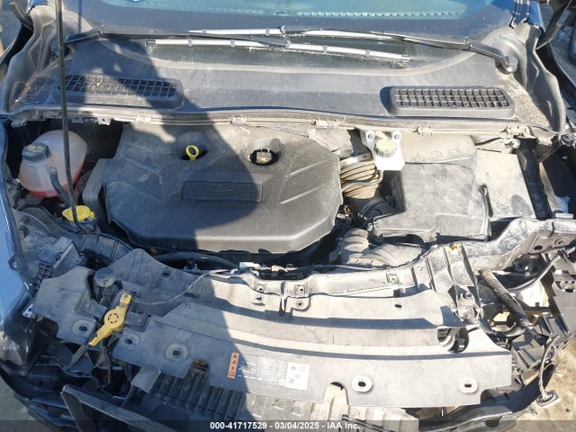 1FMCU0G98HUE15122 Ford ESCAPE SE