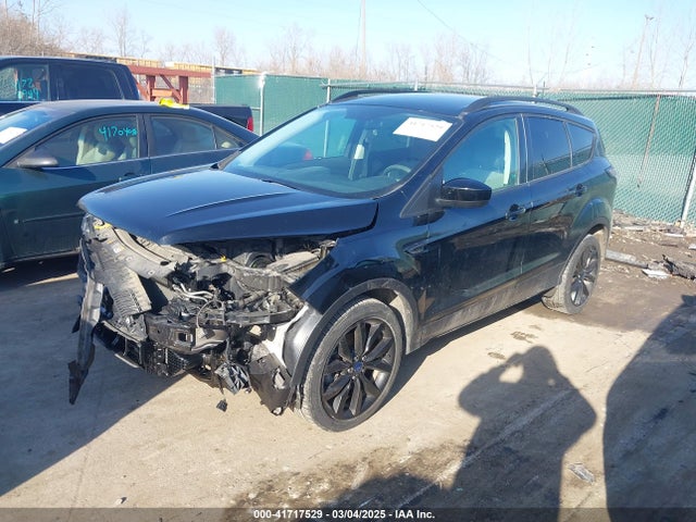 1FMCU0G98HUE15122 Ford ESCAPE SE