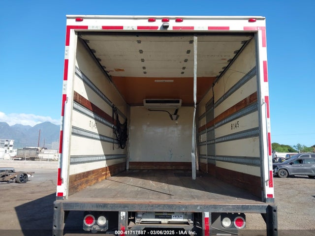 3ALACXCY4HDJA8145 Freightliner Cummins Isl