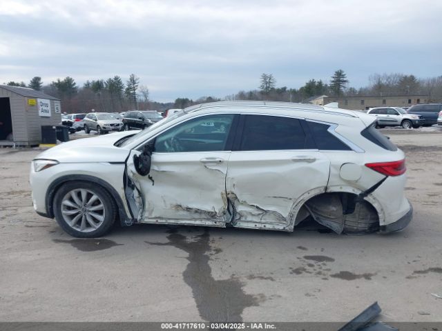 3PCAJ5M35KF115698 Infiniti Qx50 Essential