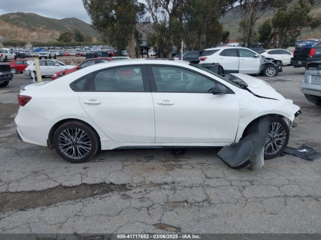 3KPF54AD6RE839935 KIA Forte Gt-line