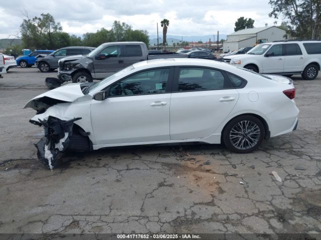 3KPF54AD6RE839935 KIA Forte Gt-line