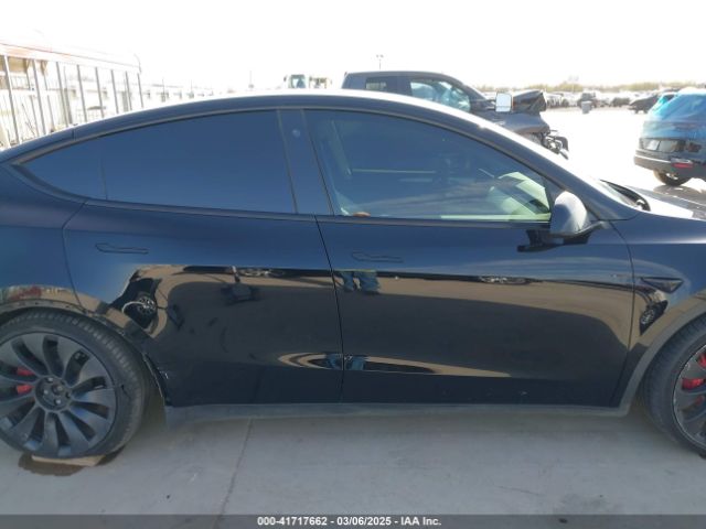 7SAYGDEF6NF532027 Tesla Model Y Performance Dual Motor All-wheel Drive