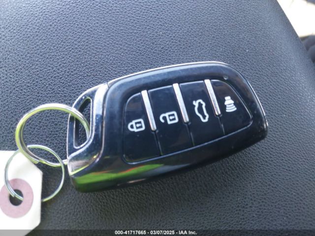 3GNAXKEV7KS643240 Chevrolet EQUINOX LT