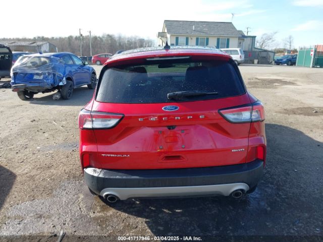 1FMCU9J9XMUA70800 Ford Escape Titanium
