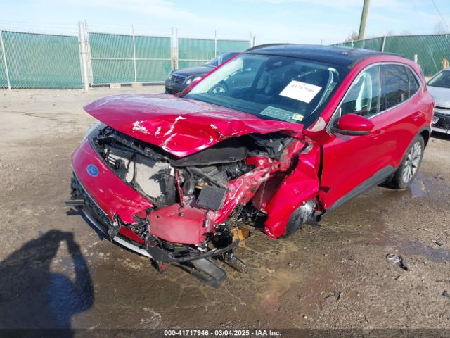 1FMCU9J9XMUA70800 Ford Escape Titanium