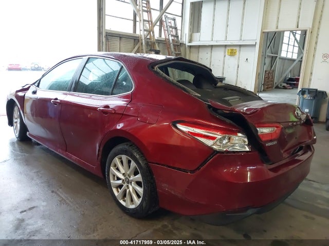 4T1B11HK9JU626766 Toyota CAMRY LE