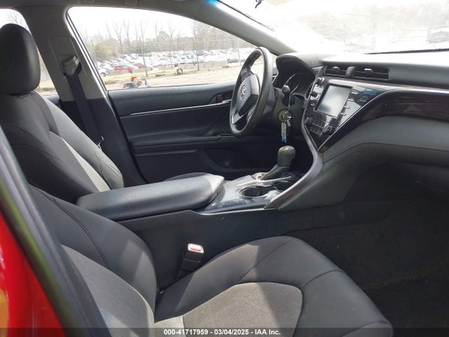 4T1B11HK9JU626766 Toyota CAMRY LE