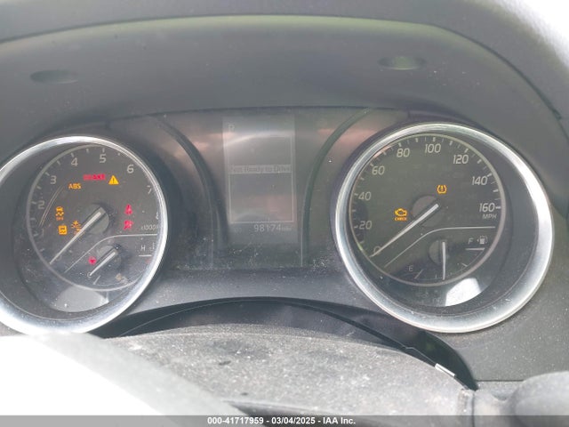 4T1B11HK9JU626766 Toyota CAMRY LE