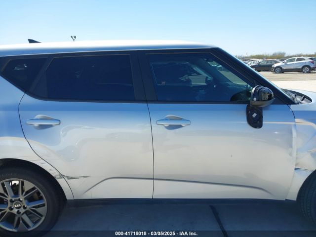 KNDJ23AU5M7795528 KIA SOUL S