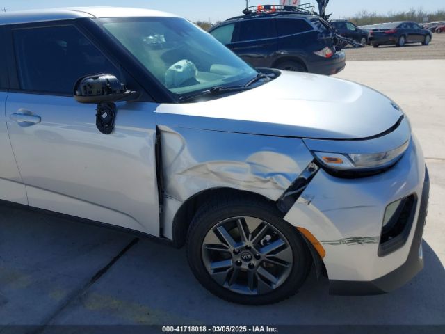 KNDJ23AU5M7795528 KIA SOUL S