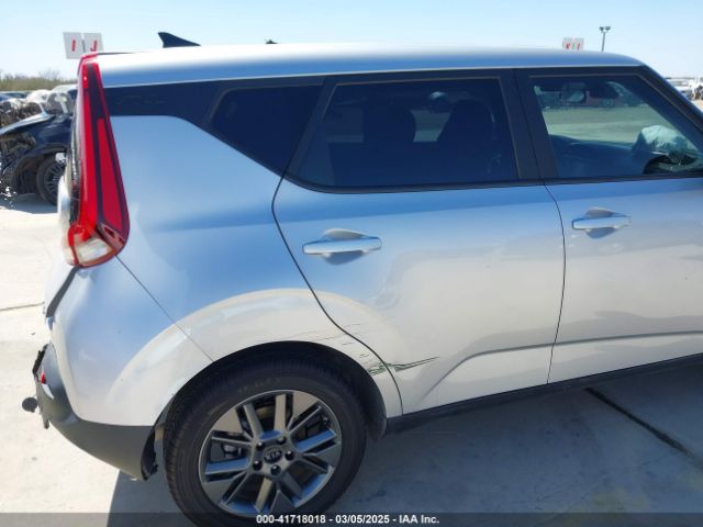 KNDJ23AU5M7795528 KIA SOUL S