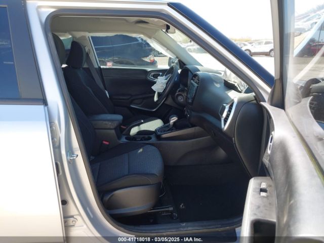KNDJ23AU5M7795528 KIA SOUL S
