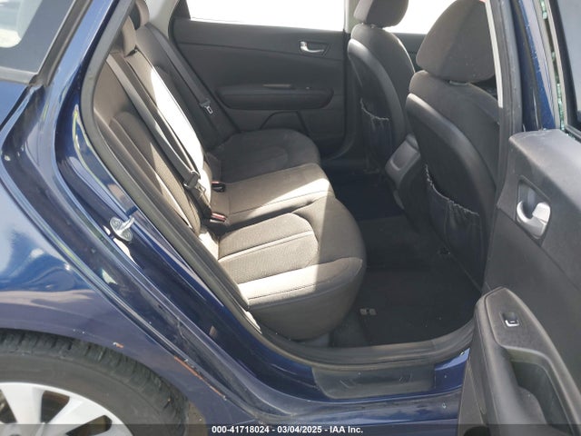 5XXGT4L37HG125560 KIA Optima Lx