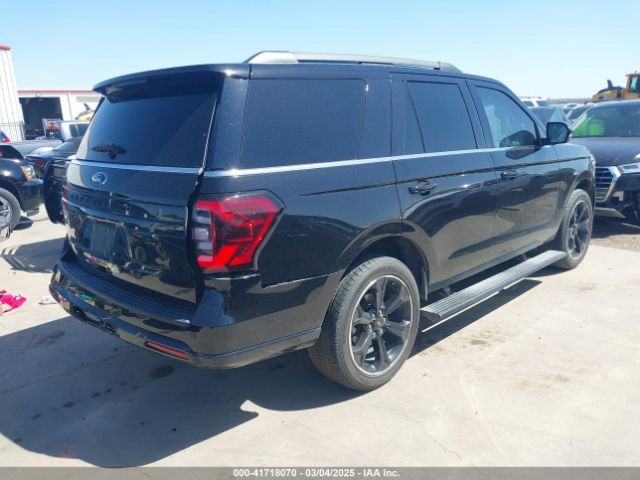 1FMJU1KT8NEA48809 Ford Expedition Limited