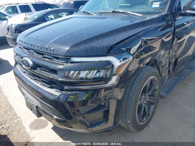 1FMJU1KT8NEA48809 Ford Expedition Limited
