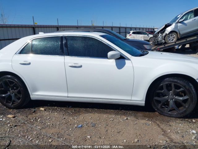2C3CCAAG2GH211782 Chrysler 300 Limited