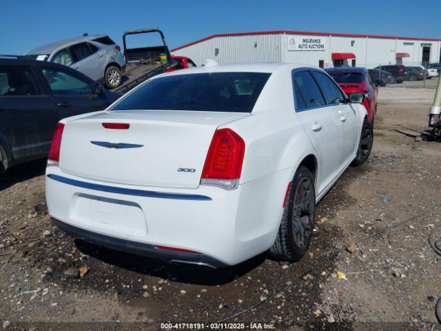 2C3CCAAG2GH211782 Chrysler 300 Limited
