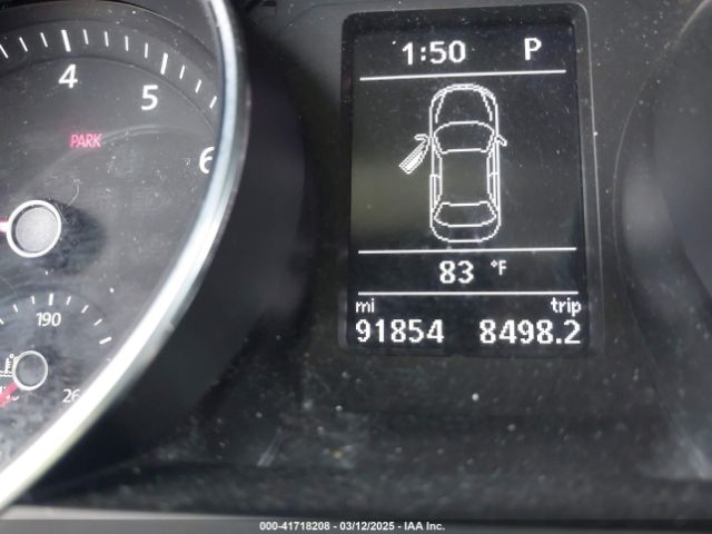 3VWDB7AJ9JM215013 Volkswagen Jetta 1.4t Se/1.4t Wolfsburg Edition