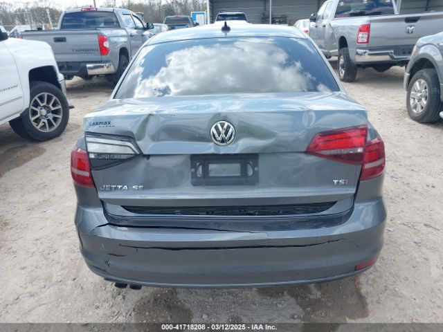 3VWDB7AJ9JM215013 Volkswagen Jetta 1.4t Se/1.4t Wolfsburg Edition