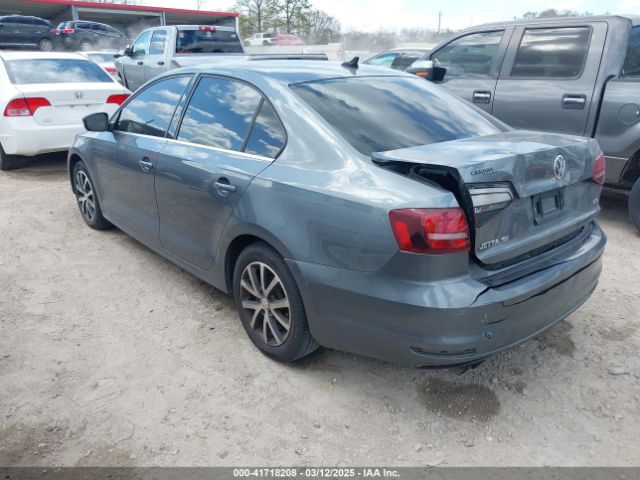 3VWDB7AJ9JM215013 Volkswagen Jetta 1.4t Se/1.4t Wolfsburg Edition