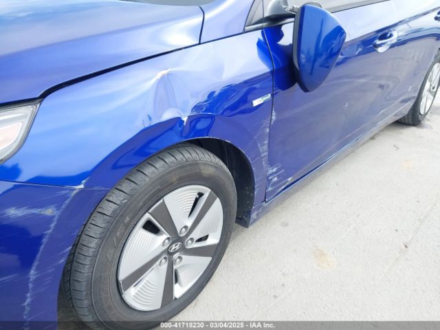 KMHC65LC1KU178876 Hyundai Ioniq Hybrid Blue