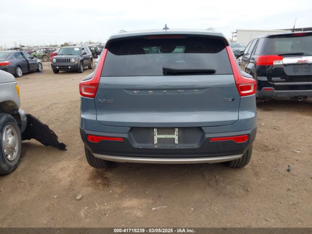 YV4162UK3M2473571 Volvo Xc40 T5 Momentum