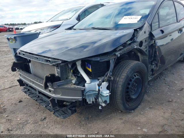 4S3GKAA69J3610724 Subaru Impreza 2.0i