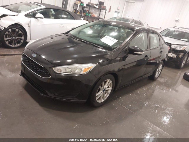 Ford FOCUS SE 2015 1FADP3F23FL344071 Image 2