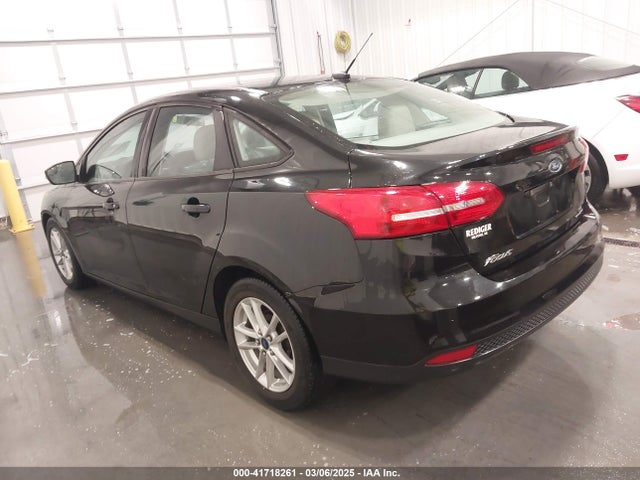 Ford FOCUS SE 2015 1FADP3F23FL344071 Image 3