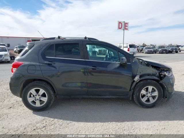 3GNCJLSB3JL237636 Chevrolet Trax Lt