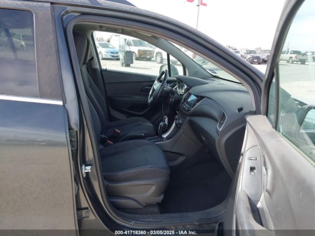 3GNCJLSB3JL237636 Chevrolet Trax Lt