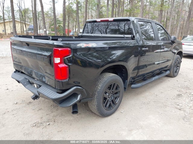 1GCPYBEK8MZ365752 Chevrolet Silverado 1500 4wd  Short Bed Custom