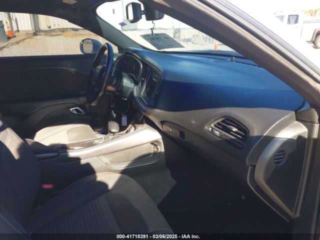 2C3CDZAG5JH241846 Dodge Challenger Sxt