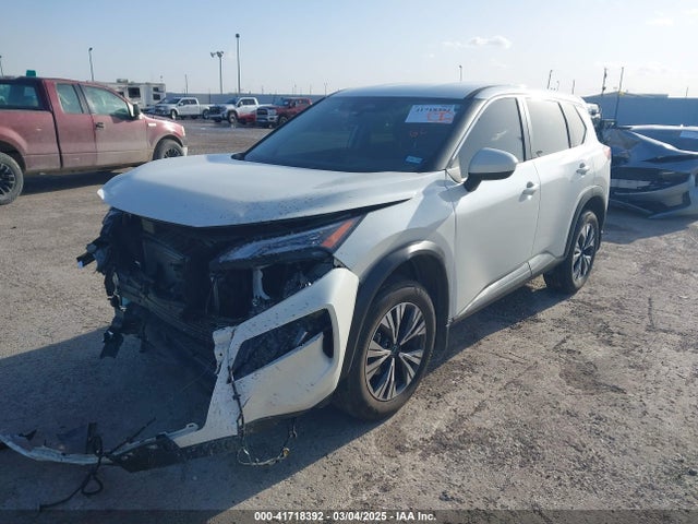 JN8BT3BA0PW430887 Nissan Rogue Sv Fwd